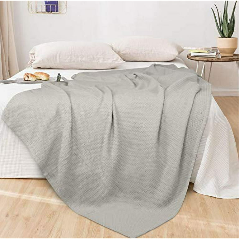 Waffle Weave Bed Throw – Light Grey