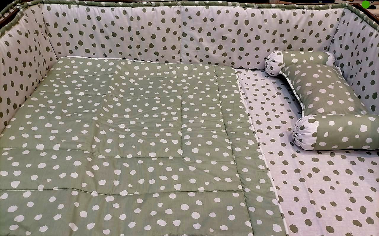 Green White Doted Baby Cot Set Z5