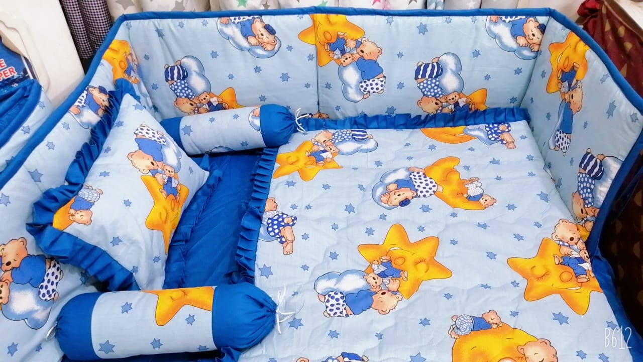 Sleepy Cute Bear Featured Baby Cot Set