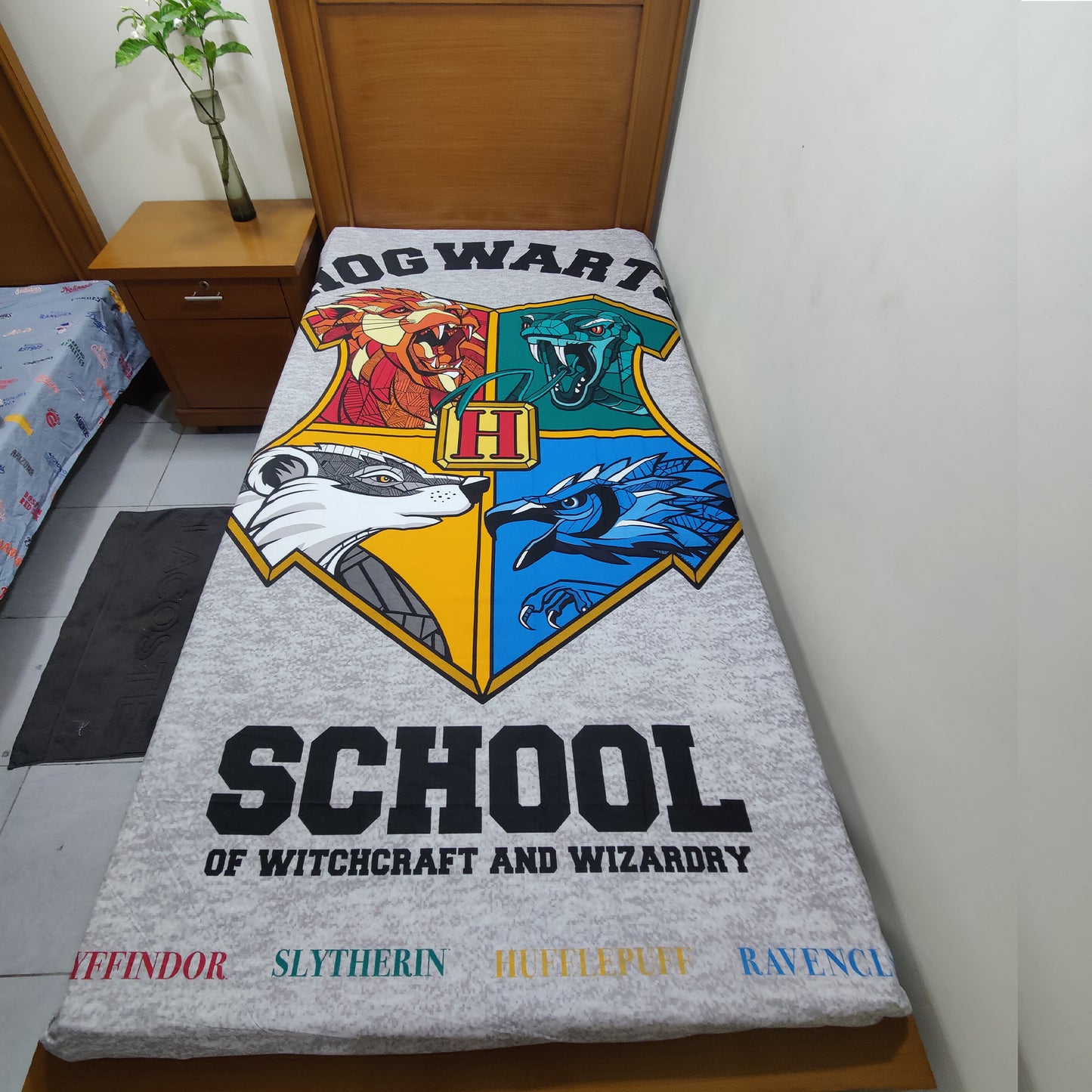Howard School Kids Bedsheet E7