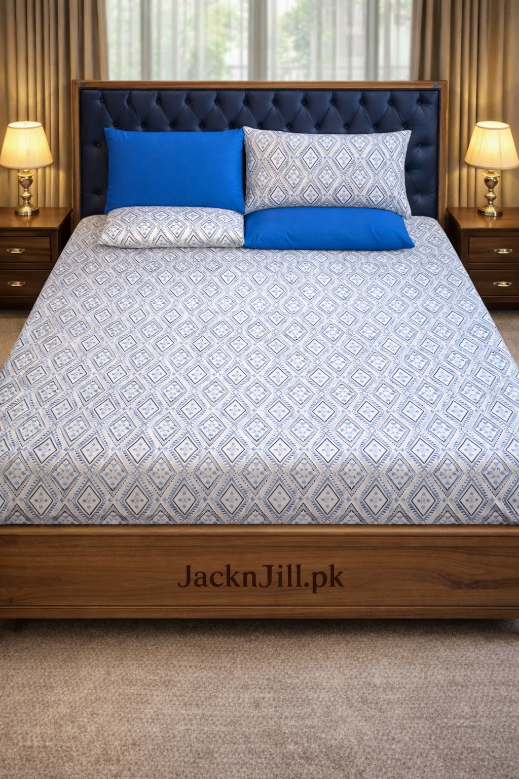 Traditional Floral Luxurios Bedsheet Set 09