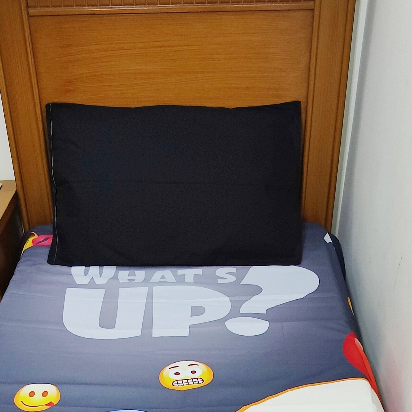 Black Base Emojis Bedsheet A1103